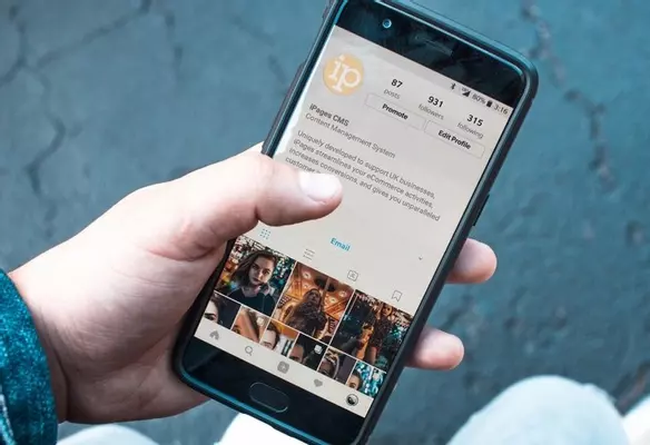 iPhone screen showing Selling through Instagram
